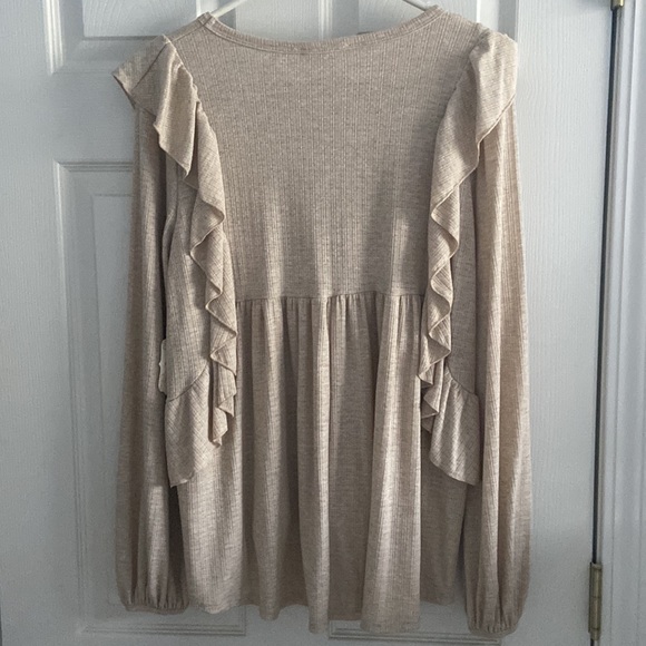 Altar’d State long sleeve top - Picture 2 of 2